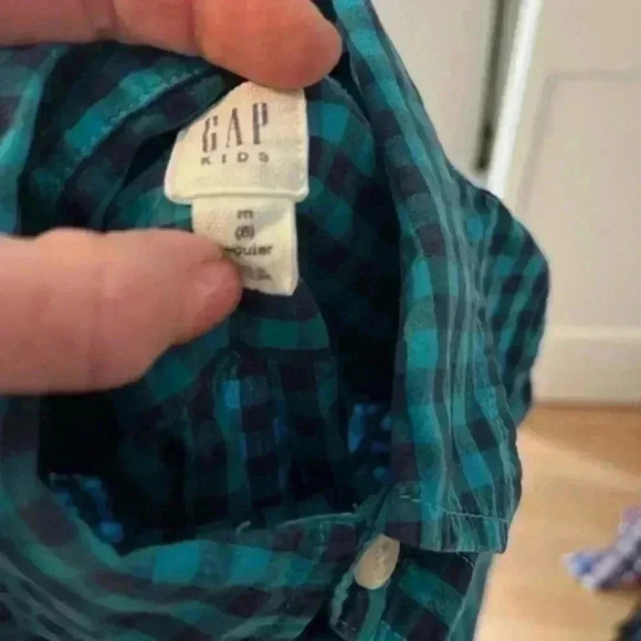 Adorable blue check button up by GAP- size medium (8)- excellent used condition - Picture 4 of 4